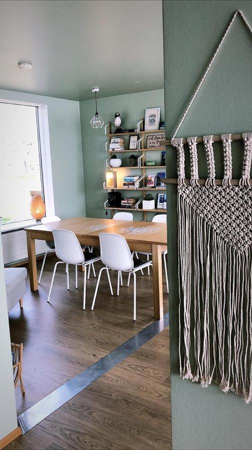 Guesthouse Stekkabol Patreksfjordur Ngoại thất bức ảnh