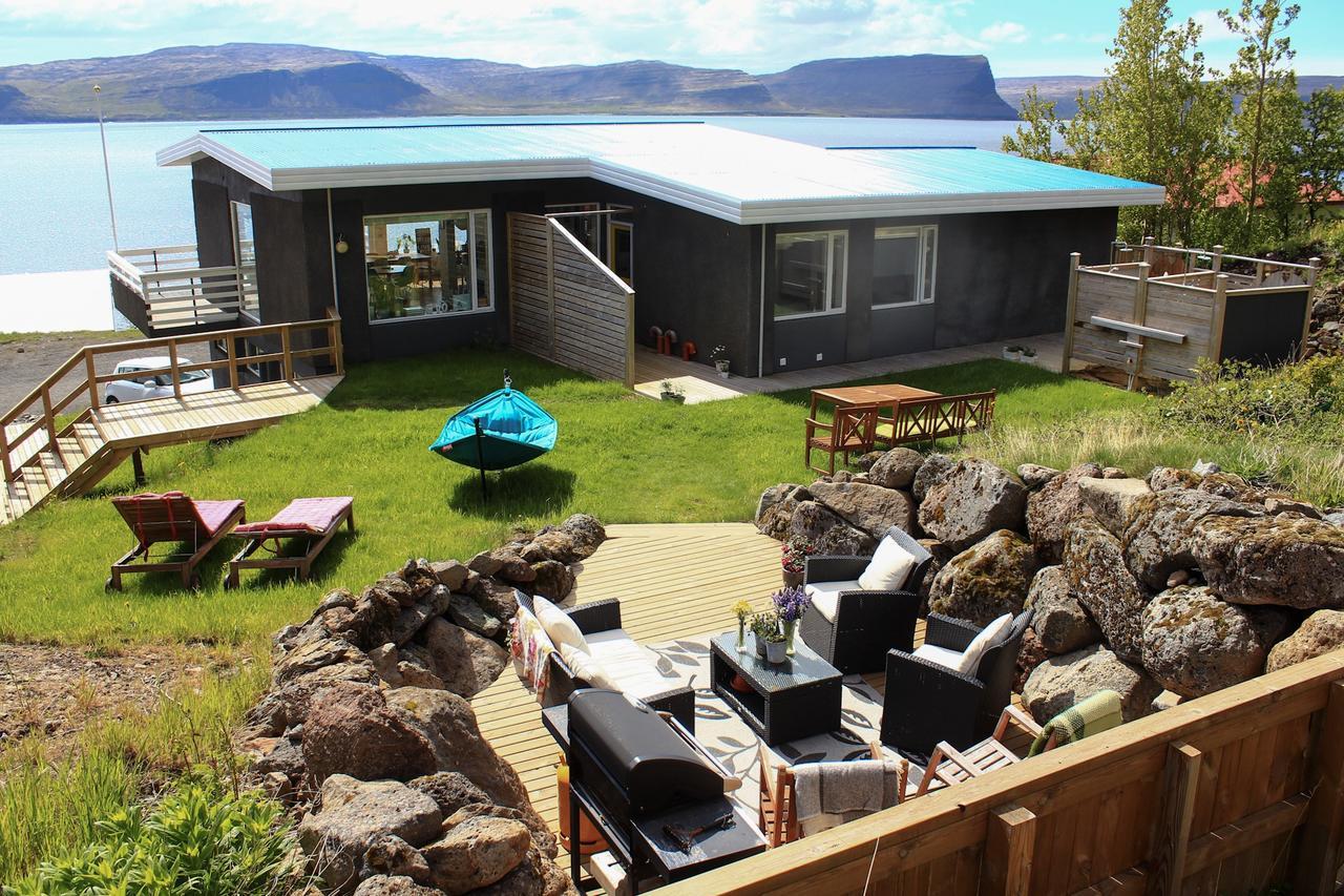 Guesthouse Stekkabol Patreksfjordur Ngoại thất bức ảnh